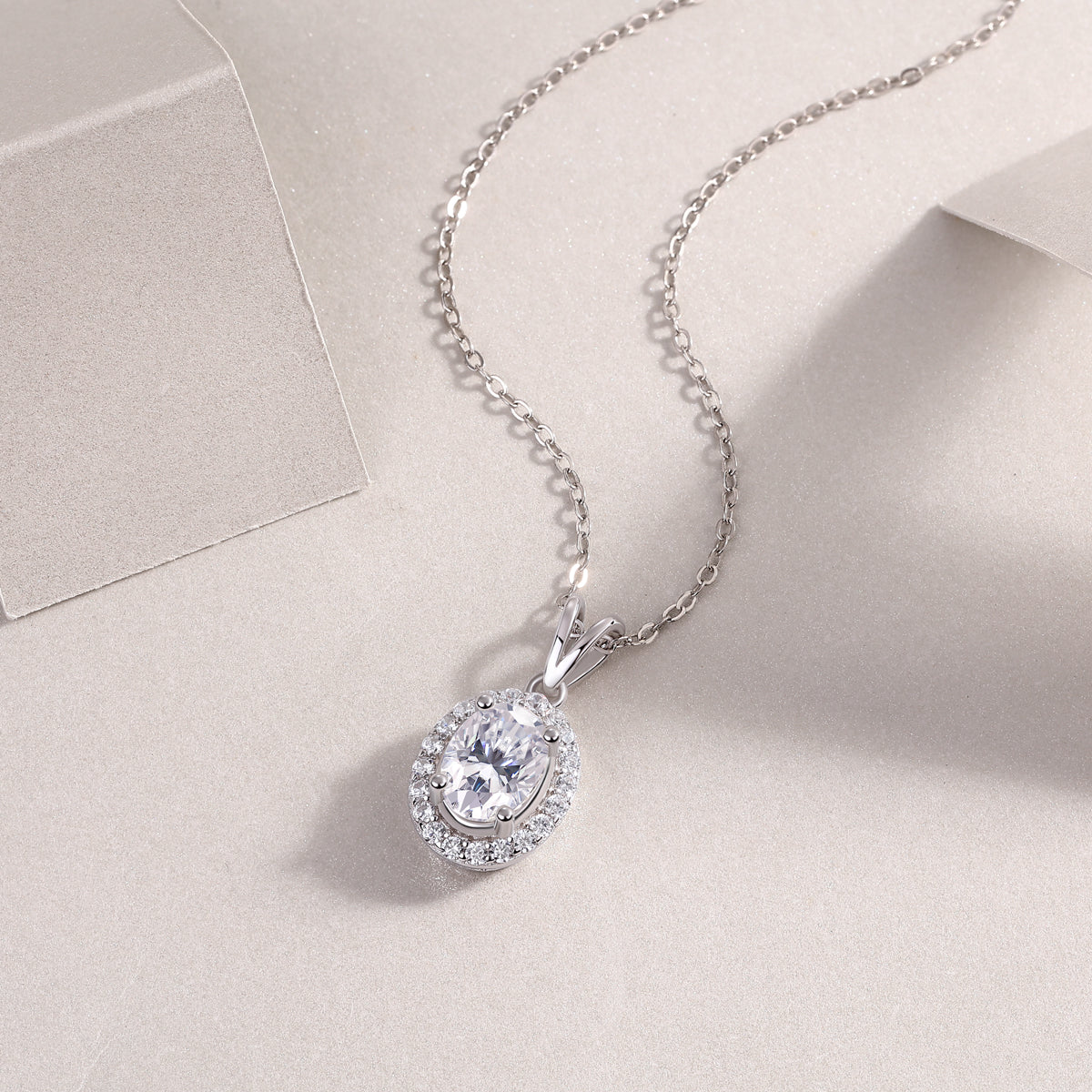Infinite - A Fashionable And Luxurious Diamond Jewelry Pendant Set With Moissanite S925 Sterling Silver And Platinum Plating