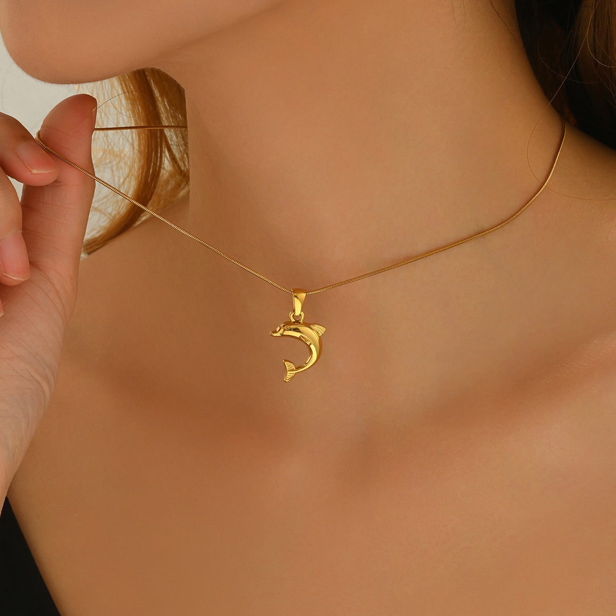 Lxalry 18K Gold P lated Stainless Steel Dolphin Heart Necklace & Earrings Set - Elegant Gift Jewelry, Waterproof & Hypoallergenic, Ideal For Birthday, Anniversary, Valentine's Day & Daily Wear