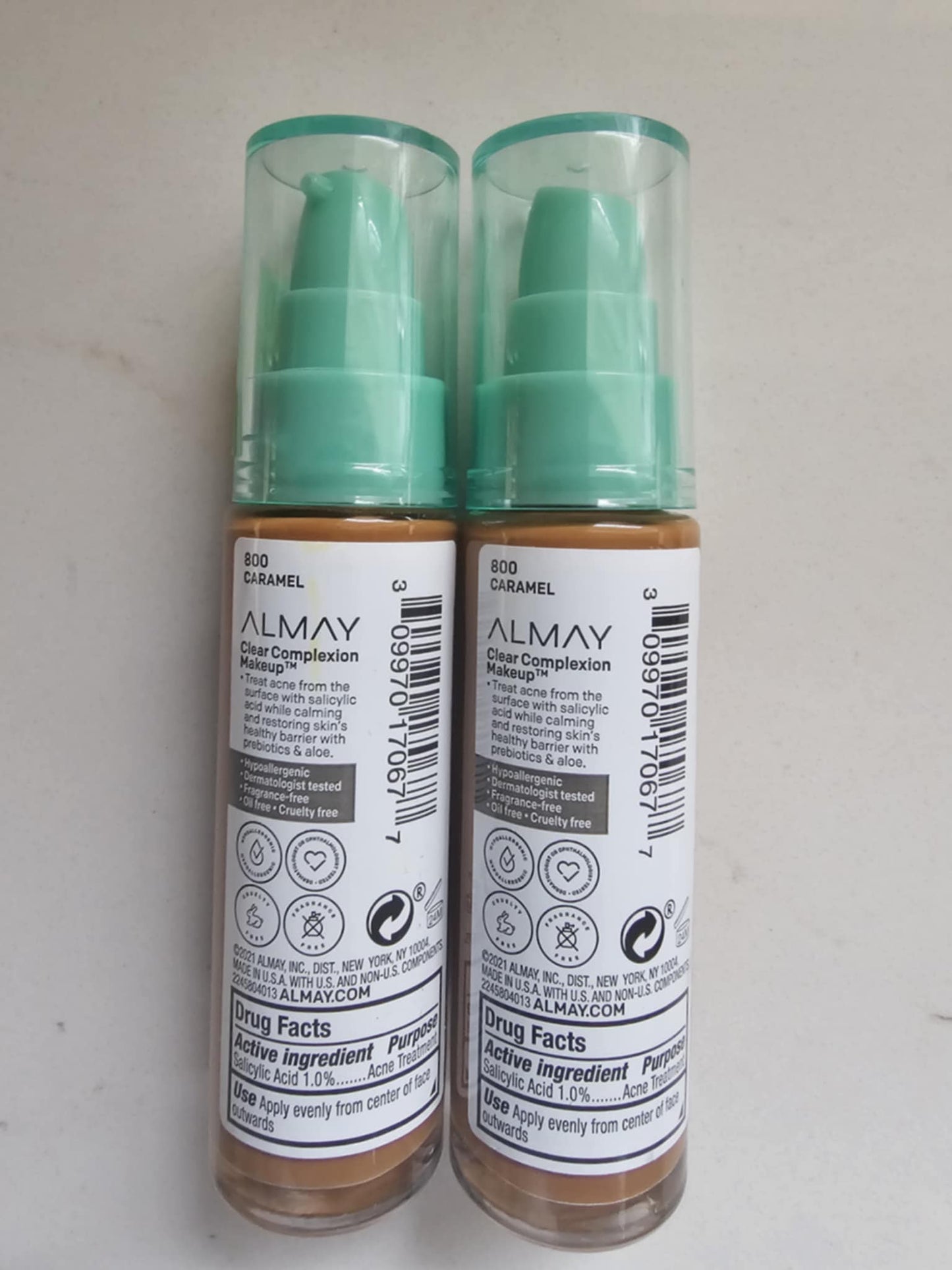 Clear Complexion Makeup in shade 800 Caramel 2 pcs