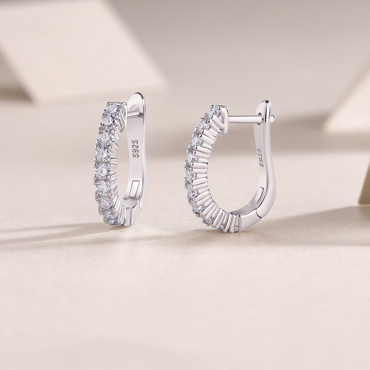 Modern Guide Luxury Fashion Diamond Earrings Stud Set With Mosan Diamond Silver Ornaments