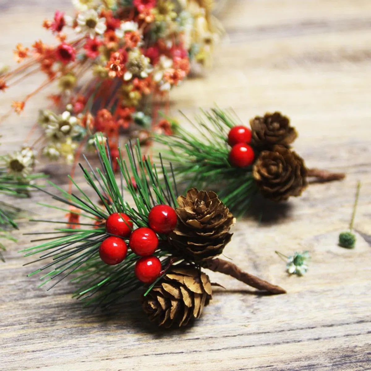 10 PCS Christmas Mini Artificial Pine Picks With Red Berries And Natural Pinecones Evergreen Pine Sprigs Holly Berries Faux Pine Needles For Festival Xmas Decorations Table Centerpiece