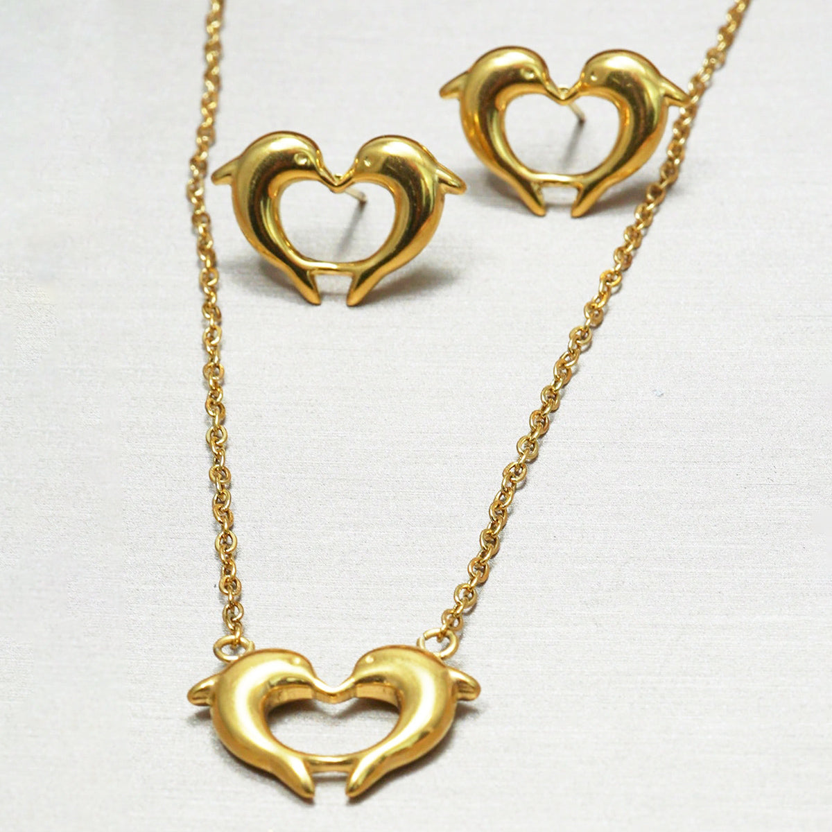 Lxalry 18K Gold P lated Stainless Steel Dolphin Heart Necklace & Earrings Set - Elegant Gift Jewelry, Waterproof & Hypoallergenic, Ideal For Birthday, Anniversary, Valentine's Day & Daily Wear
