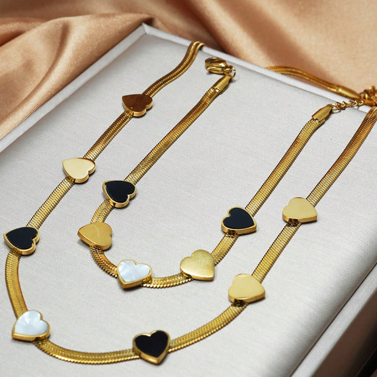 Lxalry 18K Gold Plated Stainless Steel Heart Necklace & Bracelet Set For Women - Waterproof, Hypoallergenic, Elegant Jewelry Gift For Girlfriend, Birthday, Valentines Day, Summer, Daily Wear