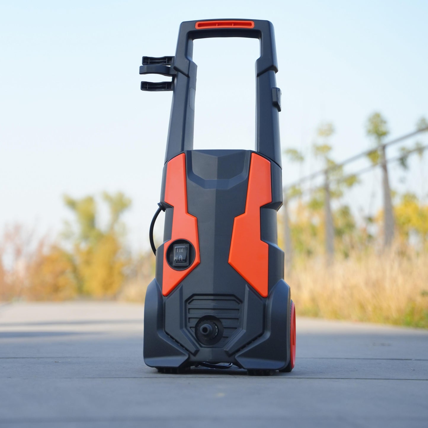 High-performance High-pressure Cleaner For Cars And Building Facades - Powerful Motor, Versatile Accessories, Environmentally Friendly Design