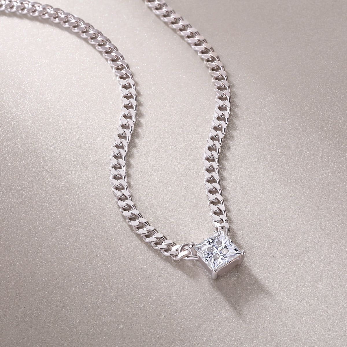 Zhang Yang - A Fashionable And Luxurious Diamond Jewelry Pendant Set With Square Moissanite S925 Sterling Silver