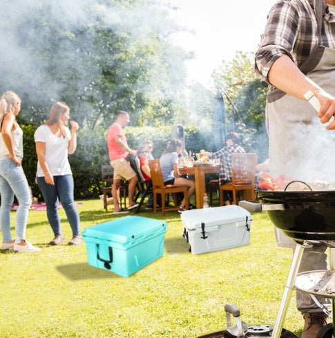 Hot Selling Blue Color 65QT Outdoor Cooler Fish Ice Chest Box Popular Camping Cooler Box