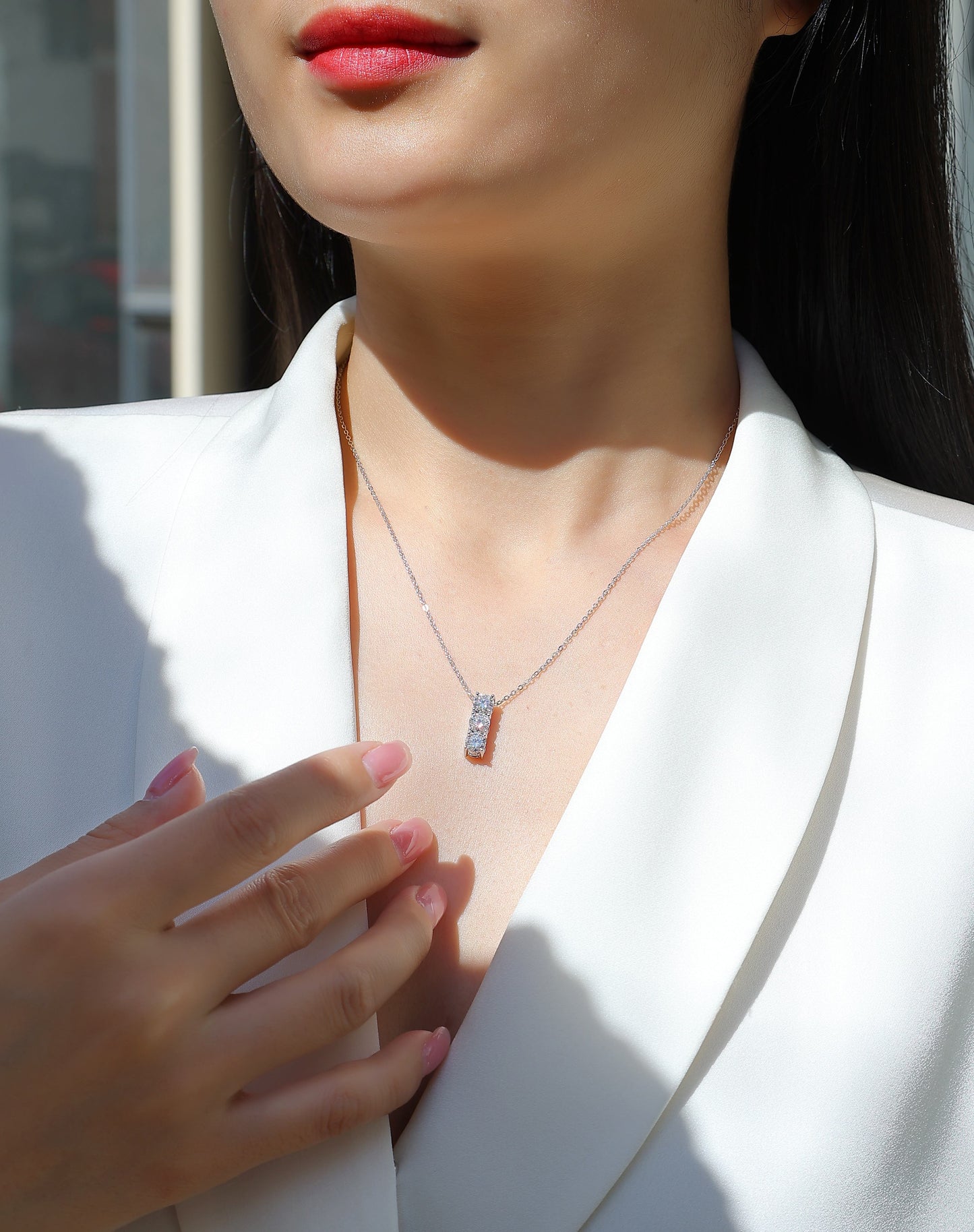 Round - A Fashionable And Luxurious Diamond Jewelry Pendant Set With 0.5-carat Moissan Diamonds, S925 Sterling Silver And Platinum Plating