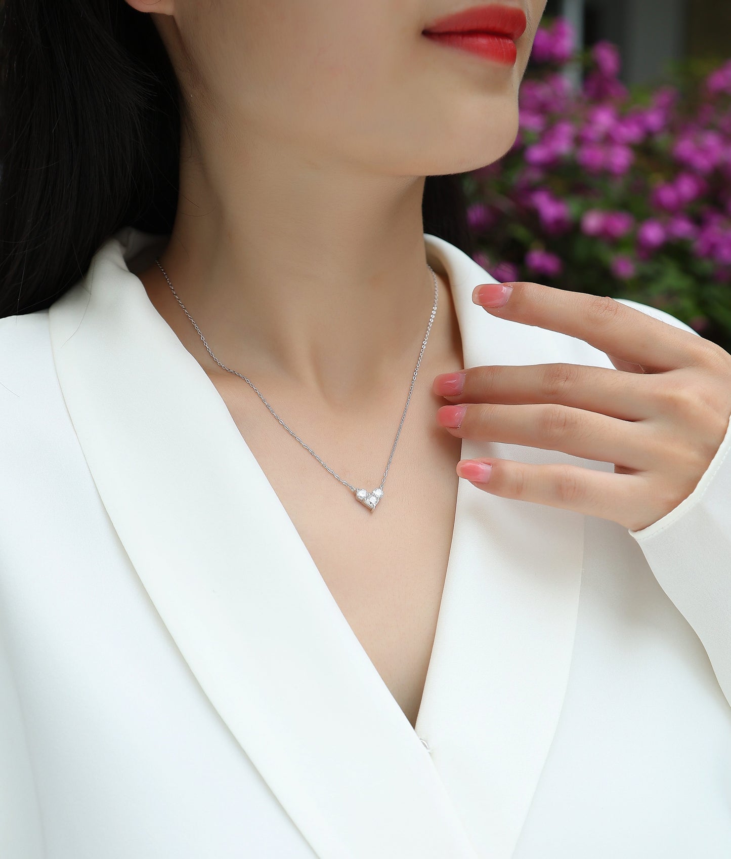 Love In The Present - A Fashionable And Luxurious Diamond Jewelry Pendant Set With Square Moissanite S925 Sterling Silver