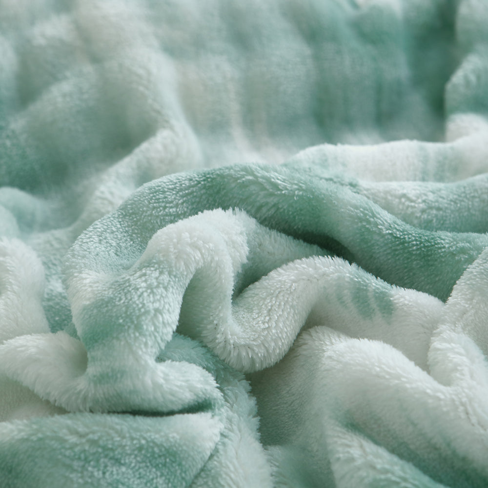 Faux Rabbit Fur Duvet Cover Set With Reversible Camo & Gradient Boho Design, Ultra Soft Hypoallergenic Plush Luxury Bedding, Includes 1 Duvet Cover And 2 Pillowcases, Cozy Fluffy Warm For All S