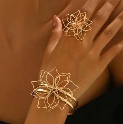 Lxalry Fashion Women's Jewelry Set, Elegant Geometric Lattice Flower Ring, Double-Layer Smooth Open Adjustable Bracelet With Inlaid Lattice Line Flower Bracelet, Suitable For Everyday, Wedding Party