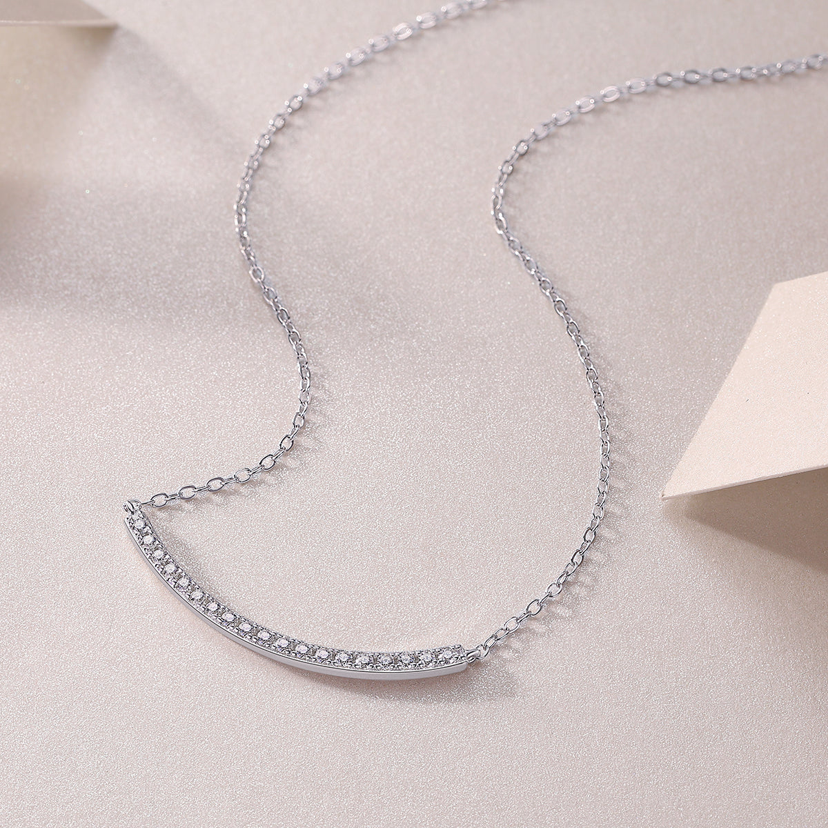 Joy - A Fashionable And Luxurious Diamond Jewelry Pendant Set With Moissanite S925 Sterling Silver And Platinum Plating