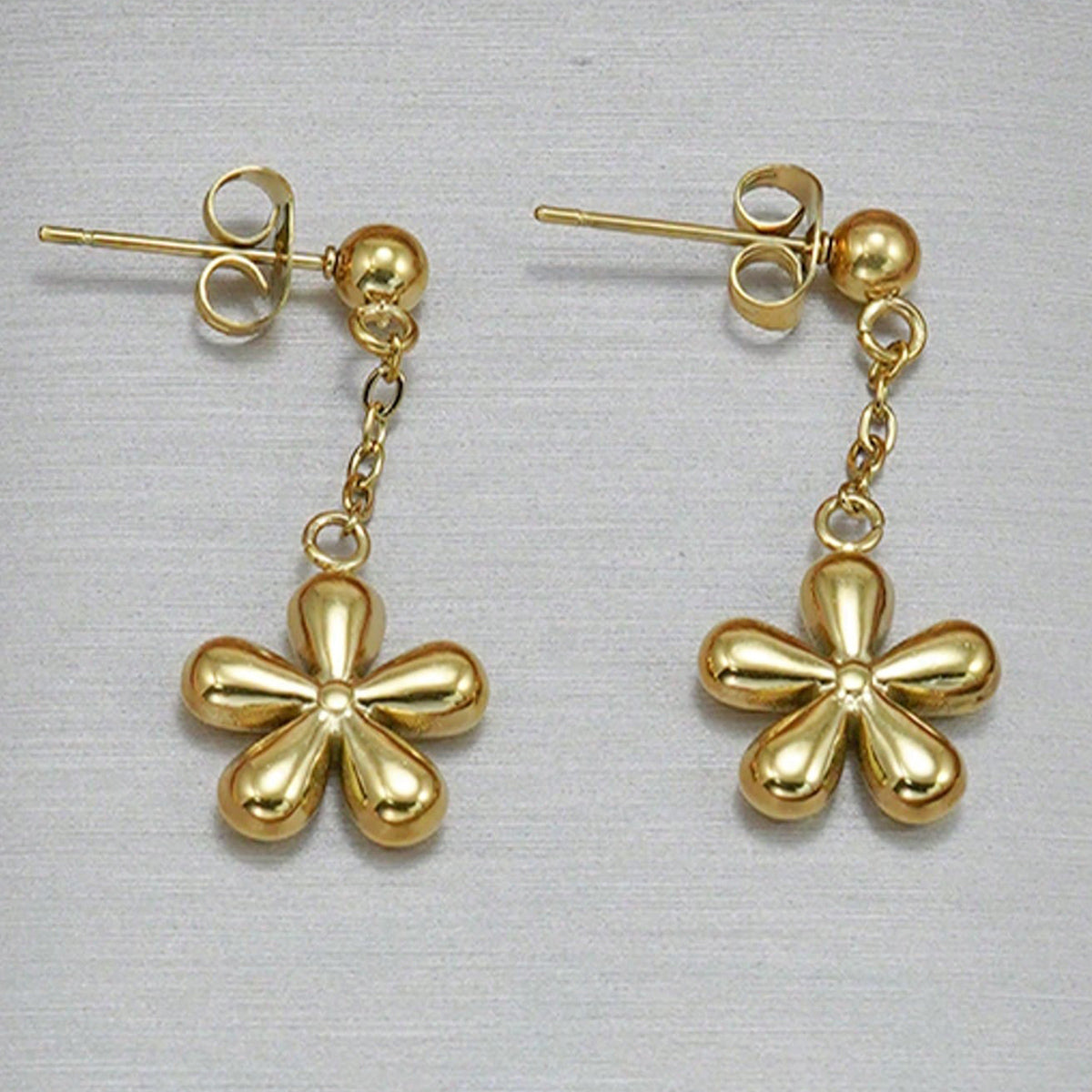 Lxalry 18K Gold Plated Stainless Steel Dainty Flower Pendant Necklace And Earrings Set For Women - Waterproof, Hypoallergenic, Cute Jewelry Gift For Birthday, Mother's Day, Daily Summer Outfits, Party