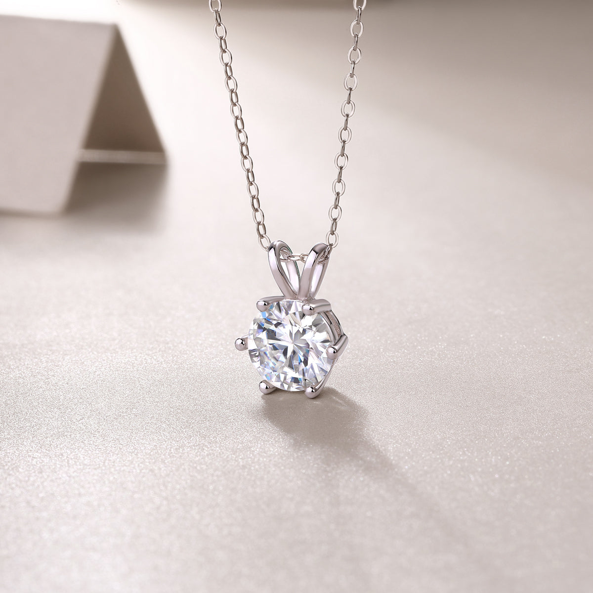 Romantic Mark - A Fashionable And Luxurious Diamond Jewelry Pendant Set With 2-carat Moissanite S925 Sterling Silver