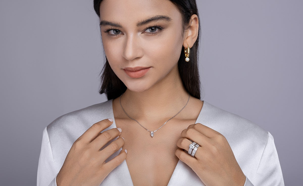 Vanilla - A Fashionable And Luxurious Jewelry Piece Set With 3-carat Moissanite S925 Sterling Silver And Platinum-plated Diamond