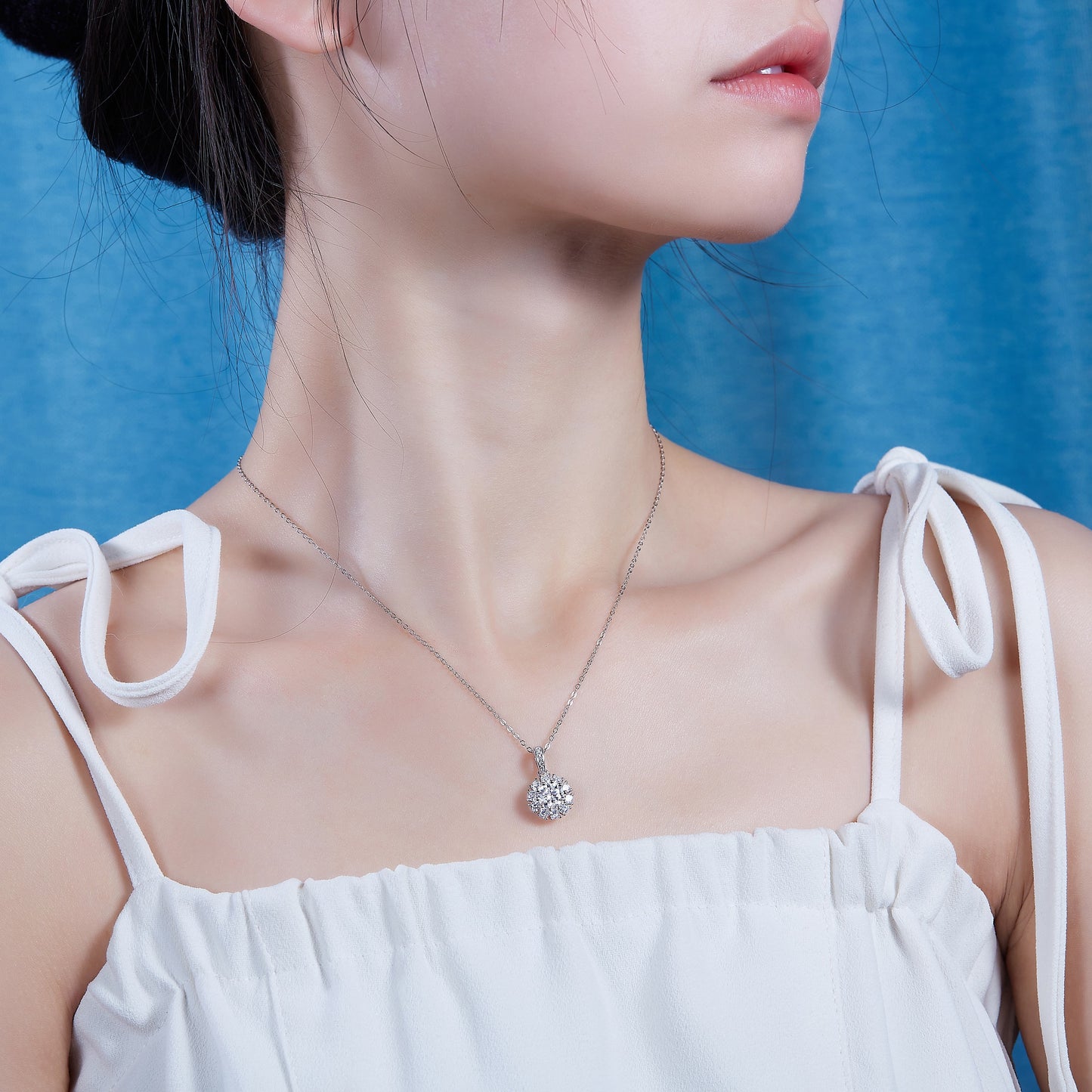 Blossom - A Fashionable And Luxurious Diamond Jewelry Pendant Set With 1-carat Moissan Diamond S925 Sterling Silver And Platinum Plating